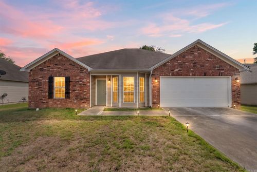 315 Lamplighter Dr, Haskell, AR, 72015-9063 | Card Image