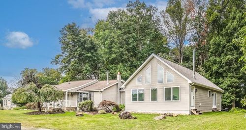 251 Hibernia Rd, COATESVILLE, PA, 19320-1286 | Card Image