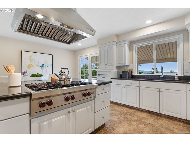 Kitchen-View From | Image 13
