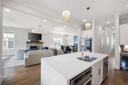 1472 Fairmont Ave Nw, Atlanta, GA, 30318-4399 | Card Image