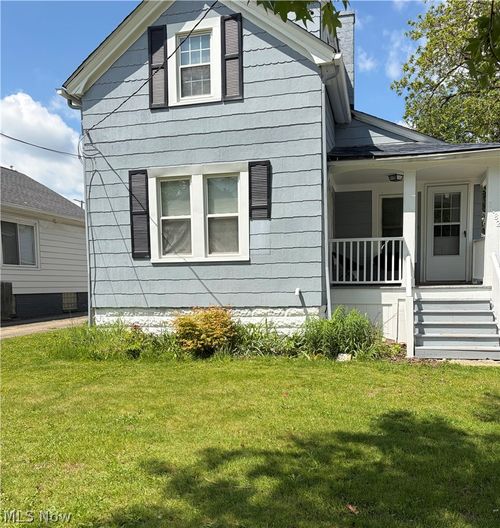 3482 W 136th St, Cleveland, OH, 44111-2424 | Card Image