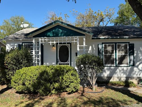 419 Walton Ave, San Antonio, TX, 78225-1457 | Card Image