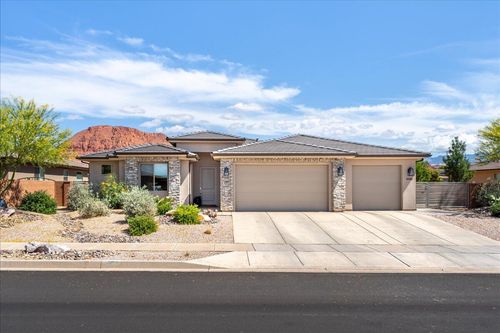 3686 Kenzies Way N, Santa Clara, UT, 84765-5752 | Card Image