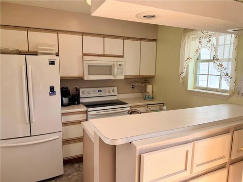 2330 Ne 68th St, Kansas City, MO, 64118-3687 | Card Image