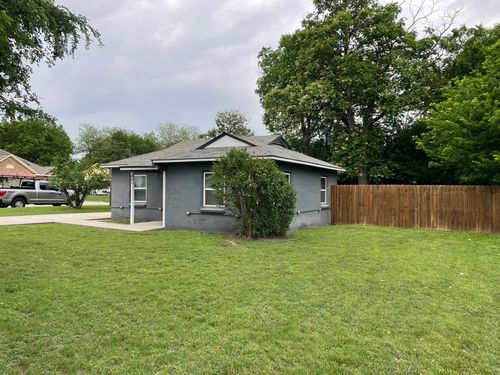401 S Mcentire Ct, White Settlement, TX, 76108-2213 | Card Image