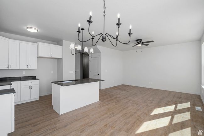 114 W 1320 N, Townhouse with 3 bedrooms, 3 bathrooms and 4 parking in Nephi UT | Image 4