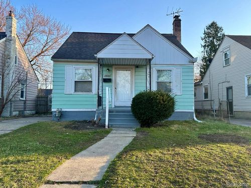 15850 E State Fair St, Detroit, MI, 48205-2011 | Card Image
