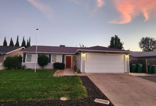 14370 E Prospect Pl, Lockeford, CA, 95237-9618 | Card Image