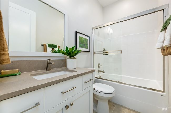 104 S Gresham Way, House other with 3 bedrooms, 4 bathrooms and 4 parking in Eagle ID | Image 32