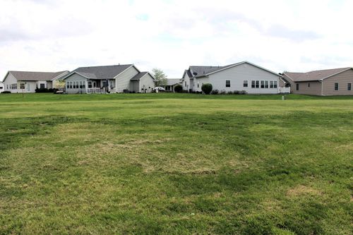 1201 W Leander St, Clinton, IL, 61727 | Card Image