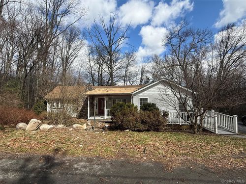 14 Arbutus Trl, Wurtsboro, NY, 12790-6602 | Card Image