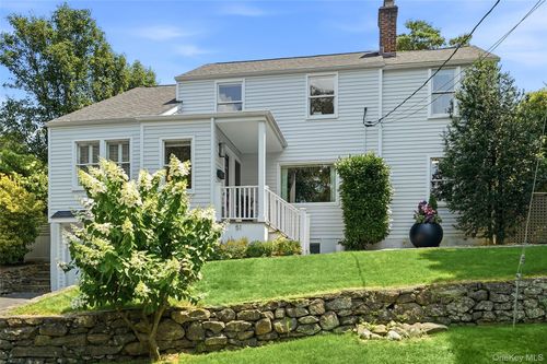 51 Hill St, Rye, NY, 10580-2633 | Card Image