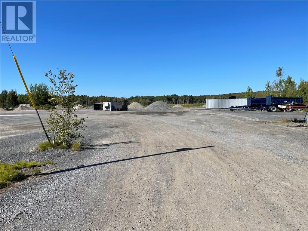 Commercial Sale in Lively