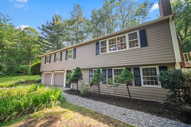 34 Clubhouse Ln, House other with 3 bedrooms, 3 bathrooms and 8 parking in Wayland MA | Image 6