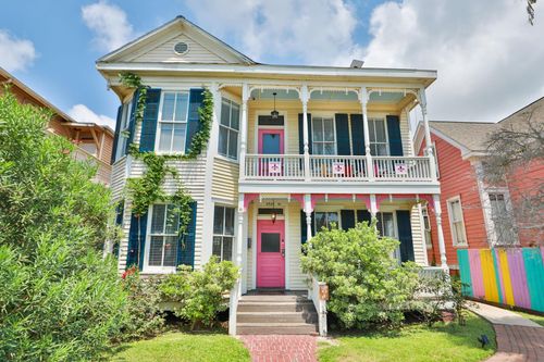 2520 Avenue P 1/2, Galveston, TX, 77550-7844 | Card Image