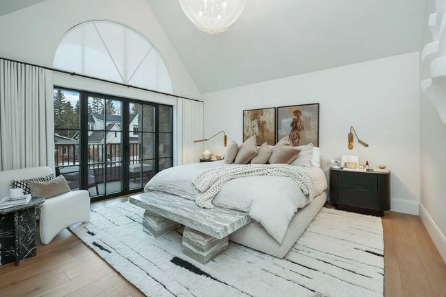 6918 Legare Dr Sw, House other with 4 bedrooms, 7 bathrooms and 3 parking in Calgary AB | Image 19