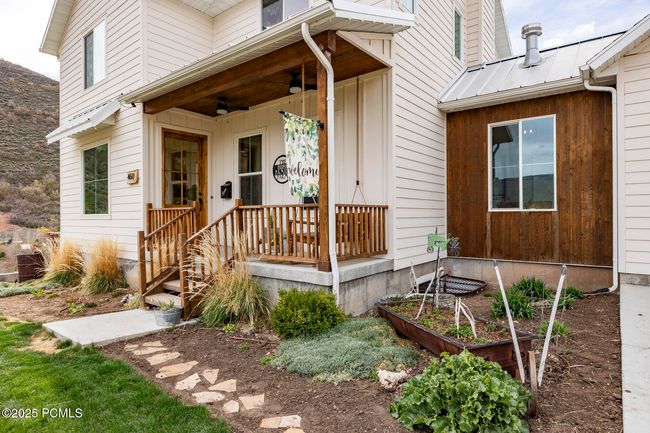4611 S Cove Ln, Home with 3 bedrooms, 3 bathrooms and null parking in Daniel UT | Image 78