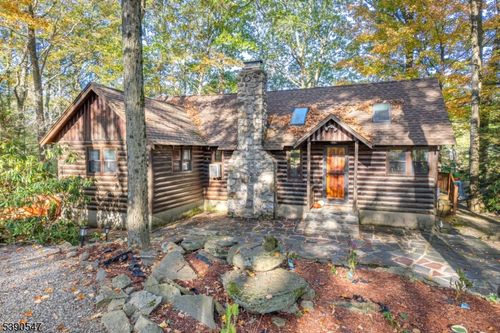 337 E Lakeshore Dr, Highland Lakes, NJ, 07422-2222 | Card Image