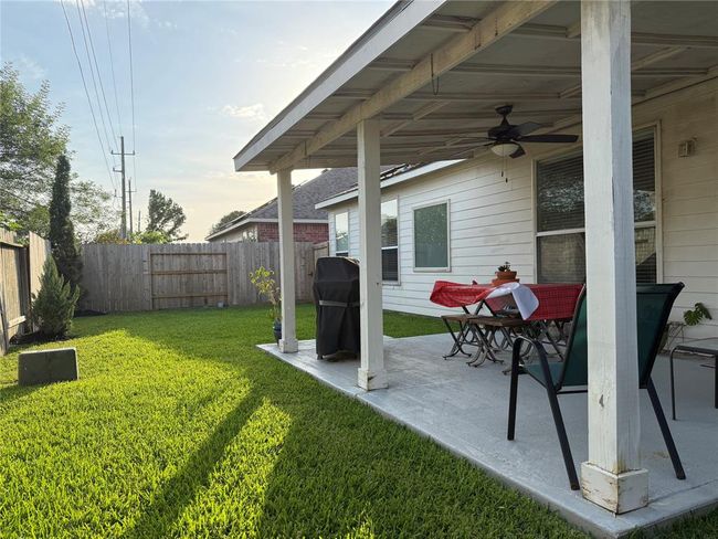 19307 Desert Moon Dr, House other with 3 bedrooms, 2 bathrooms and 2 parking in Cypress TX | Image 8