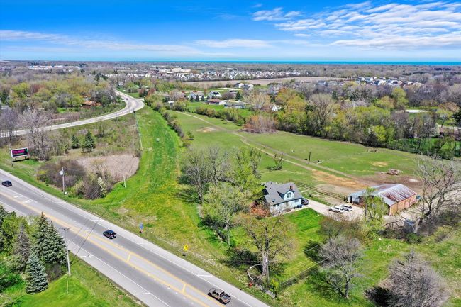 40065 Kenosha Rd, House other with 4 bedrooms, 2 bathrooms and 6 parking in Beach Park IL | Image 4