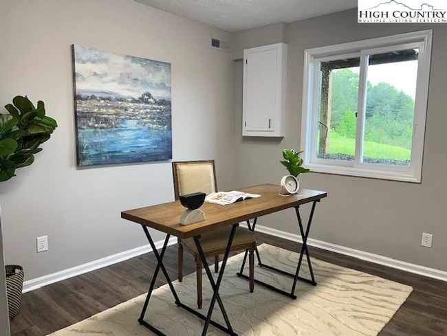 101 - 30 Village Rd, Townhouse with 2 bedrooms, 2 bathrooms and null parking in Roaring Gap NC | Image 12
