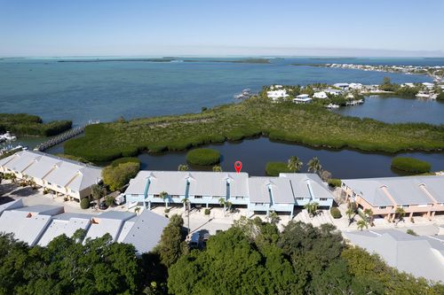 9826 Leeward Ave, KEY LARGO, FL, 33037-2301 | Card Image