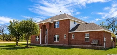 5980 Smith Rd, Von Ormy, TX, 78073-4946 | Card Image