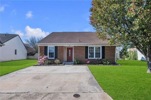 945 Pink Star Court Court, Virginia Beach, VA, 23454 | Card Image