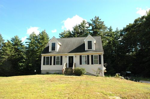 20 Beechwood Rd, Sandown, NH, 03873-2422 | Card Image