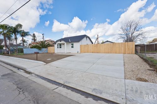 506 Beardsley Ave, Bakersfield, CA, 93308-4732 | Card Image