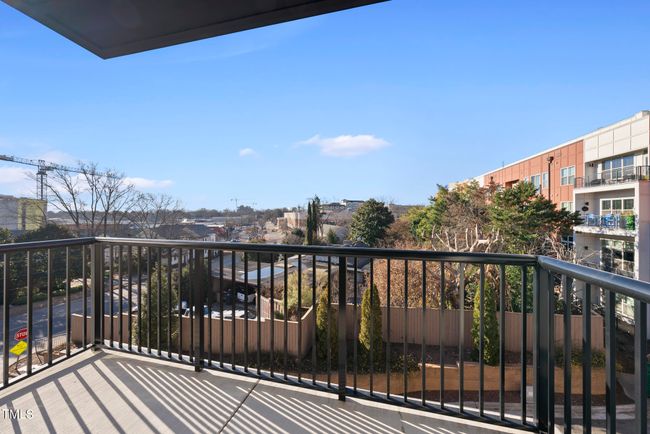 Balcony | Image 36