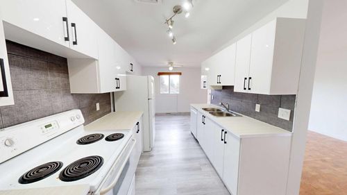 40-5 Acadia Rd W, Lethbridge, AB, T1K4C1 | Card Image