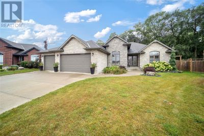 765 Remington Crt, House other with 6 bedrooms, 3 bathrooms and null parking in Sarnia ON | Image 1