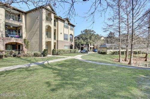 631-7800 Point Meadows Dr, Jacksonville, FL, 32256-4606 | Card Image