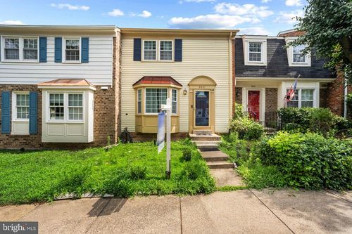 5021 Mcfarland Dr, FAIRFAX, VA, 22032-2528 | Card Image