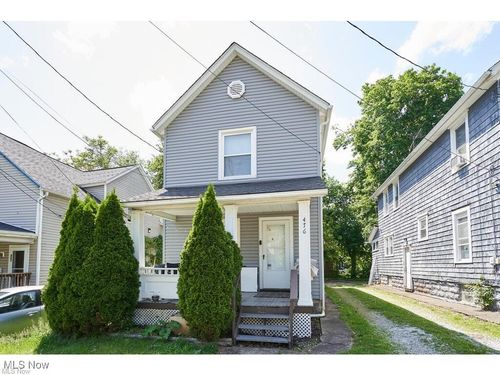 476 Rentschler St, Akron, OH, 44304-1725 | Card Image