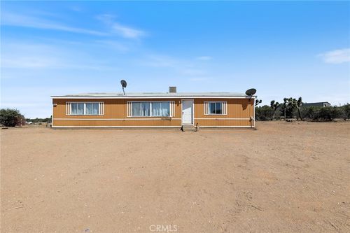 8195 Alta Mesa Rd, Hesperia, CA, 92344 | Card Image