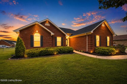 135 Lazy River North Pkwy, Shepherdsville, KY, 40165-6225 | Card Image