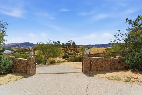 33737 Steele St, Agua Dulce, CA, 91390-4763 | Card Image