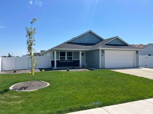 812 N 5th St, Nyssa, OR, 97913-3155 | Card Image