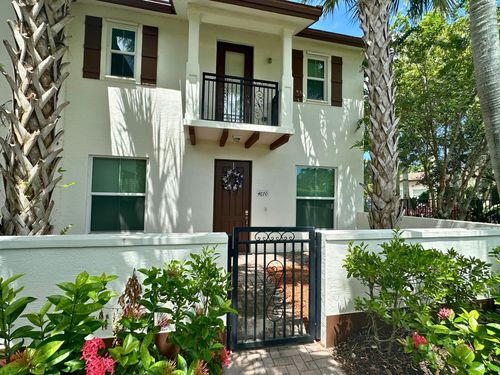 4670 Monarch Way, Coconut Creek, FL, 33073-3404 | Card Image