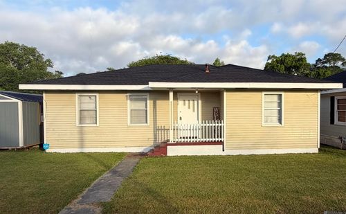 292 St Louis St, Raceland, LA, 70394-3111 | Card Image