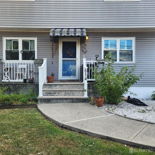 614 S Washington Ave, Piscataway, NJ, 08854-2630 | Card Image