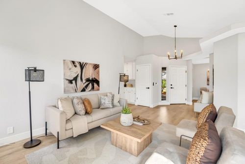 1100 Pinedale Ave, Sacramento, CA, 95838-1925 | Card Image