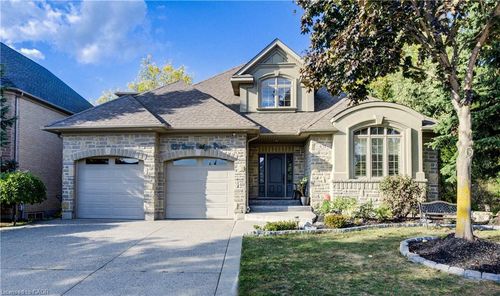 431 Deer Ridge Dr, Kitchener, ON, N2P2T3 | Card Image