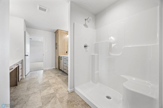 Photos of Previous Model | Image 33