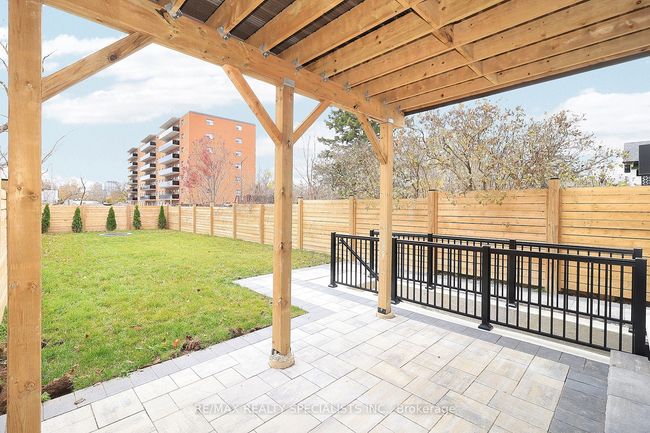 1048 Roosevelt Rd, House attached with 5 bedrooms, 6 bathrooms and 2 parking in Mississauga ON | Image 47
