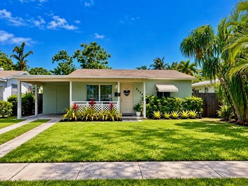 5456 Ne 1st Ave, Oakland Park, FL, 33334-1630 | Card Image