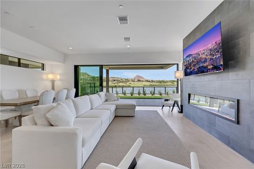66 Lakefront Dr, Henderson, NV, 89011-3809 | Card Image