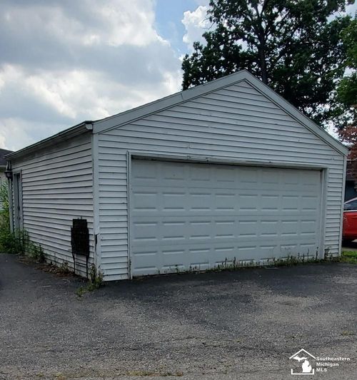 2627 Morin Grove St, Erie, MI, 48133-9681 | Card Image